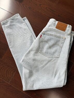 Levi’s Wedgie Straight Jeans 27 Light Wash High Rise Blank Tab